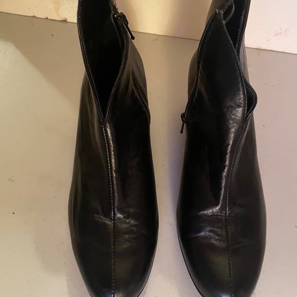 Munro ankle boots - Picture 6 of 9